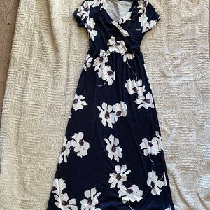Karanda Floral Navy+White Macy Dress Size M